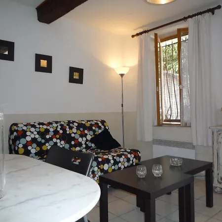 Le Clos Marie Apartment *