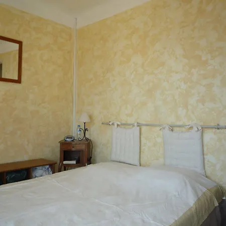 Le Clos Marie Apartment